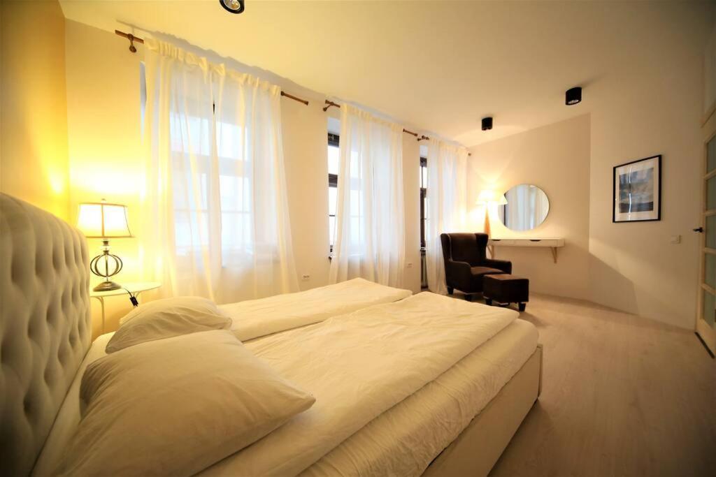 Lovely Two Bedroom In The Old Town Riga Buitenkant foto