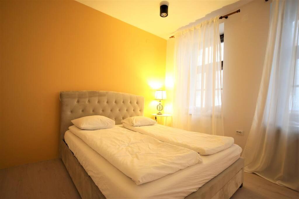 Lovely Two Bedroom In The Old Town Riga Buitenkant foto